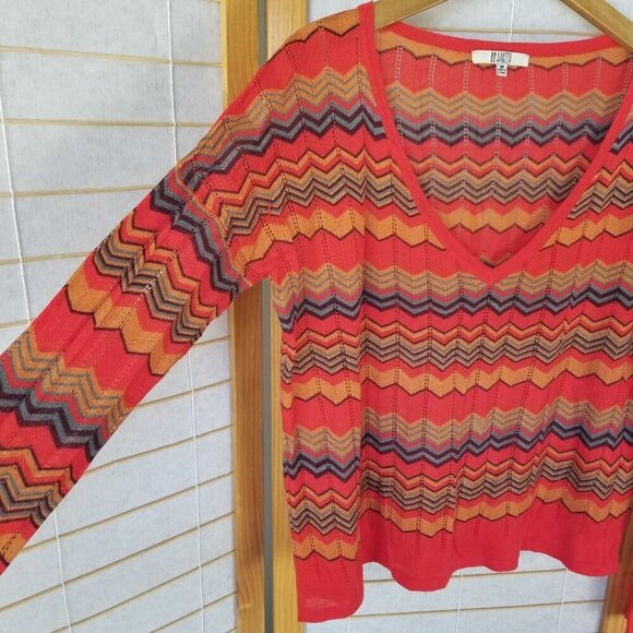BB Dakota Chevron Stripe V-Neck Sweater Size Medium Colorful Long Sleeves Orange - Picture 2 of 9